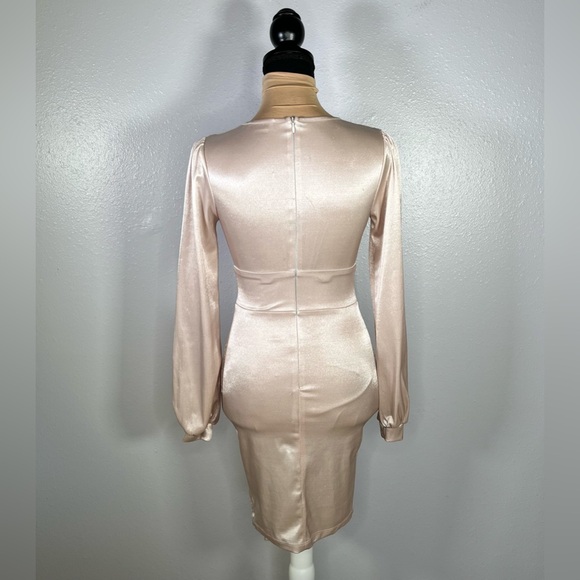 Lurelly Champagne sheen keyhole cut out longsleeve mini dress XS holiday NYE - Picture 6 of 16